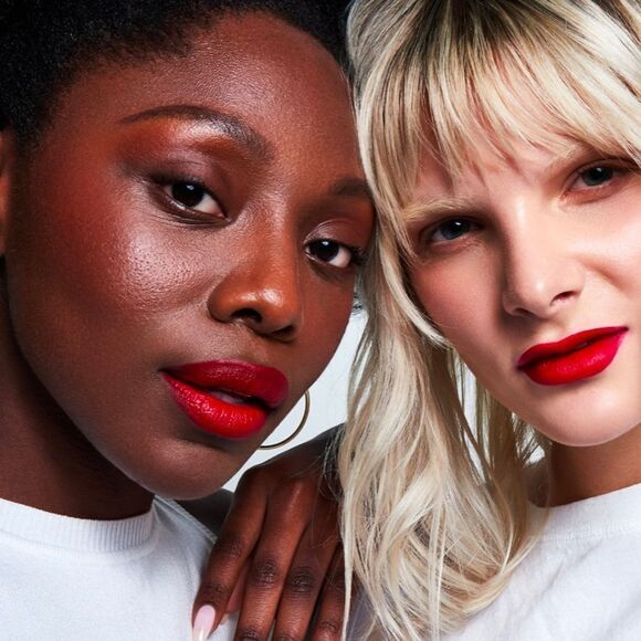 GXVE BY GWEN STEFAN LIPSTICK & HIGHLIGHTER BUNDLE - Picture 4 of 9